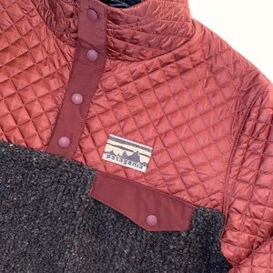 PATAGONIA Pullover. Burgundy with outer grey Sherpa.  Size Small. EUC